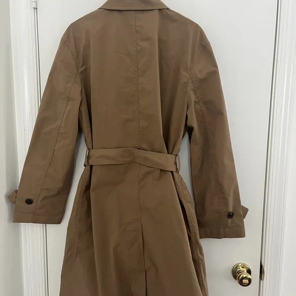 NWOT Express Tan Trench Coat Size Medium - Picture 7 of 8